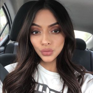 Meet your Posher, Abigahle